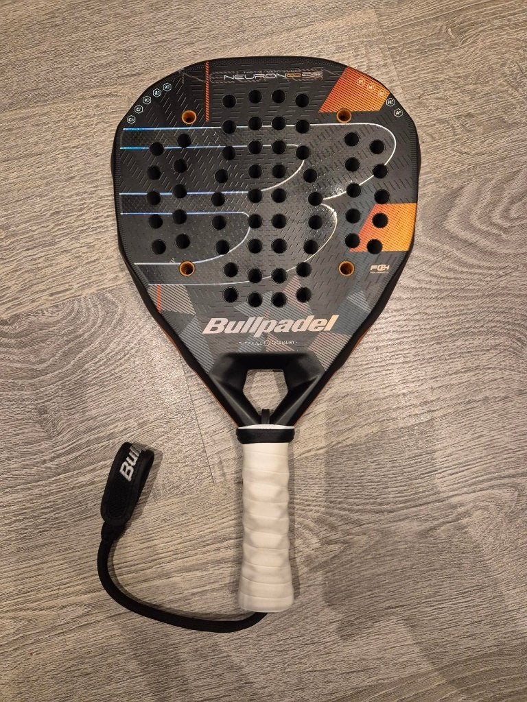 Bullpadel Neuron 02 Edge 2026 padel racket, Ophalen of Verzenden, Zo goed als nieuw, Padelracket