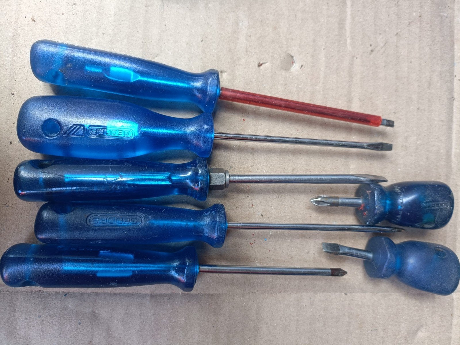 Gedore Schroevendraaierset - Diverse maten, Doe-het-zelf en Verbouw, Gereedschap | Handgereedschap, Ophalen of Verzenden, Gebruikt