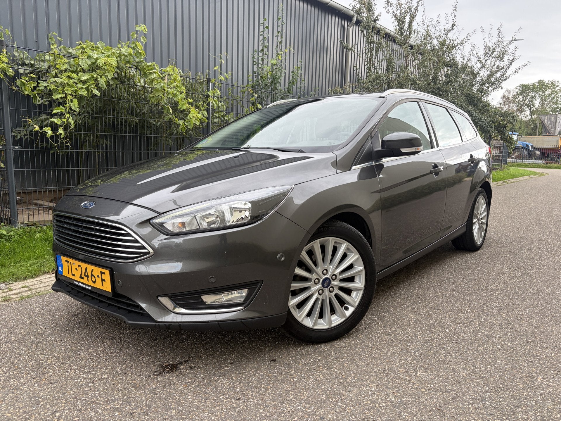 Ford FOCUS Wagon 1.0 Titanium / NAVI / AIRCO CLIMATE / CRUIS, Gebruikt, Euro 6, Origineel Nederlands, Handgeschakeld