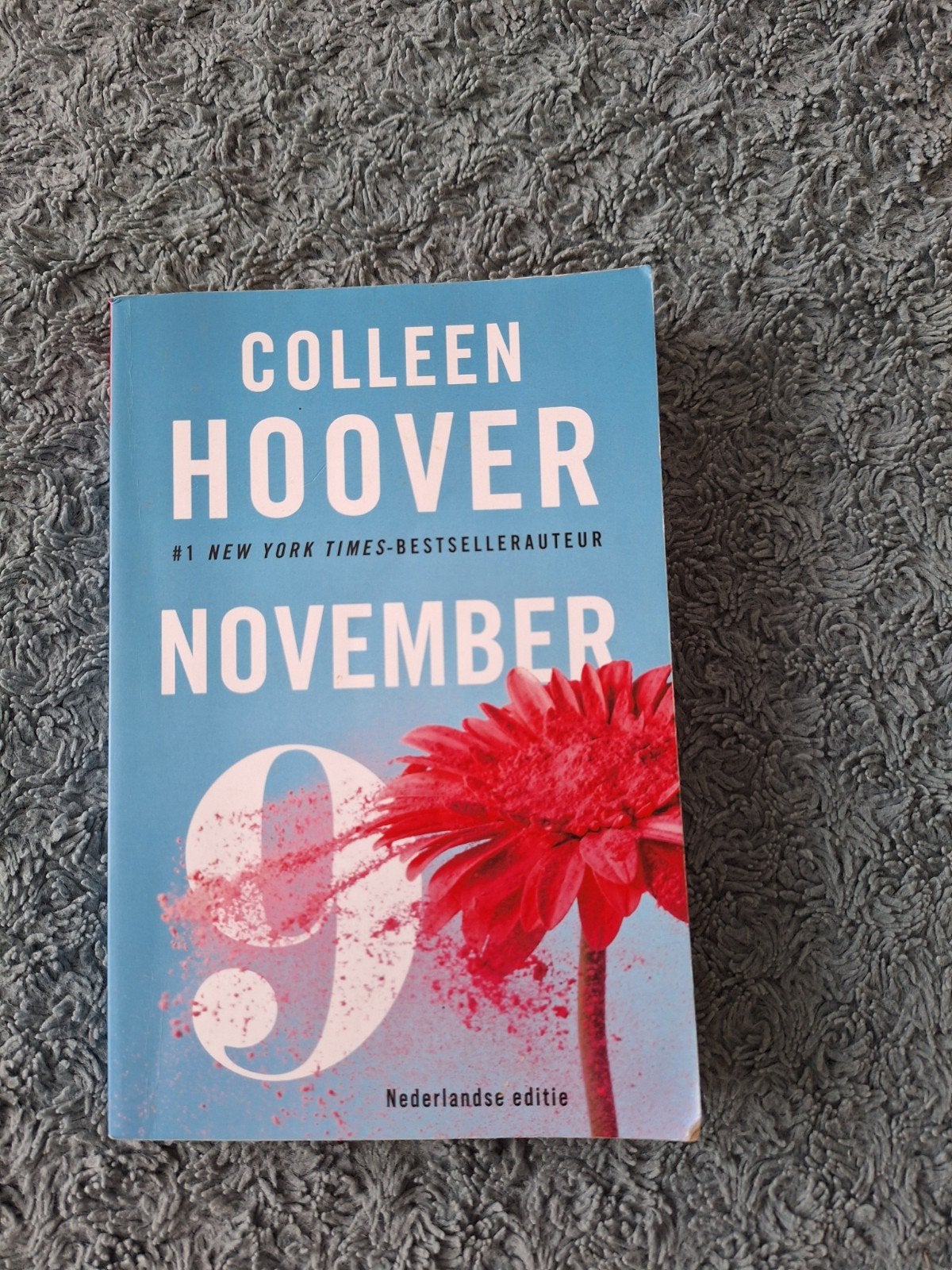 Colleen Hoover - November 9, Ophalen of Verzenden, Zo goed als nieuw, Colleen Hoover