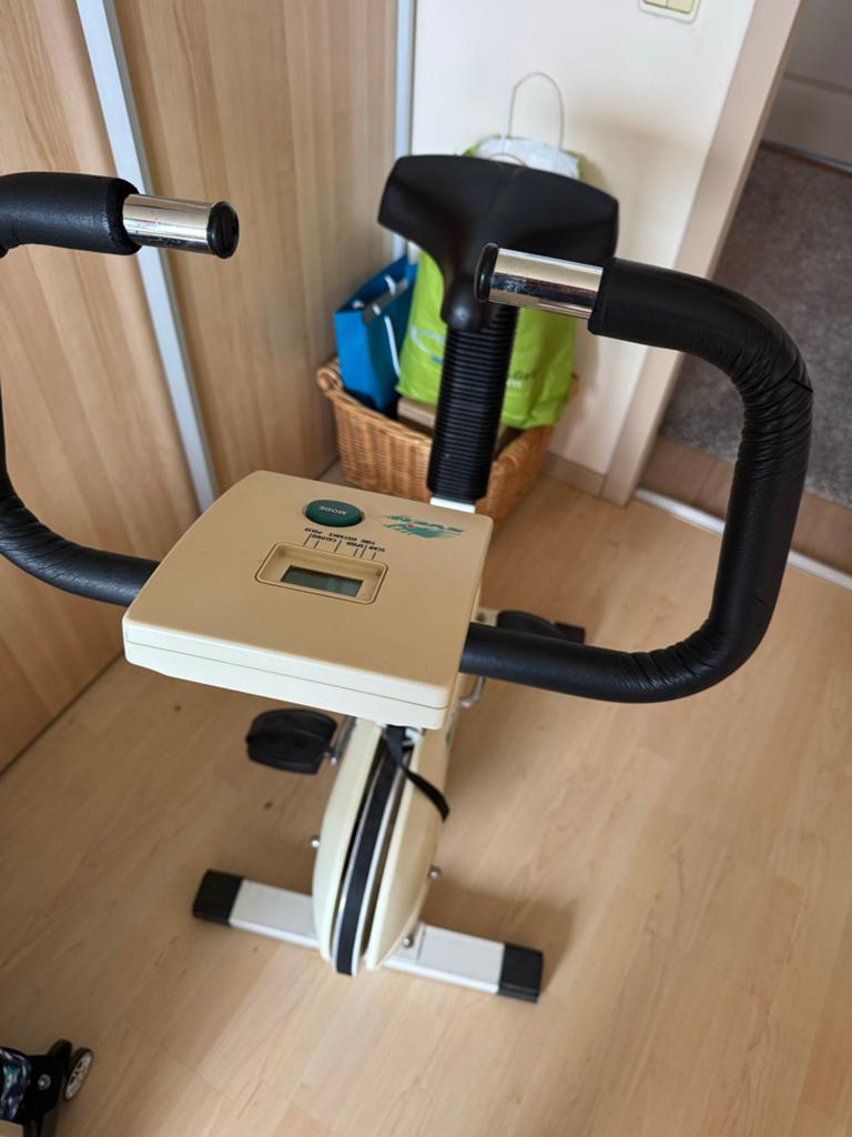 Hometrainer Sven Sport - Ideaal voor thuisworkouts, Ophalen, Gebruikt, Metaal, Benen