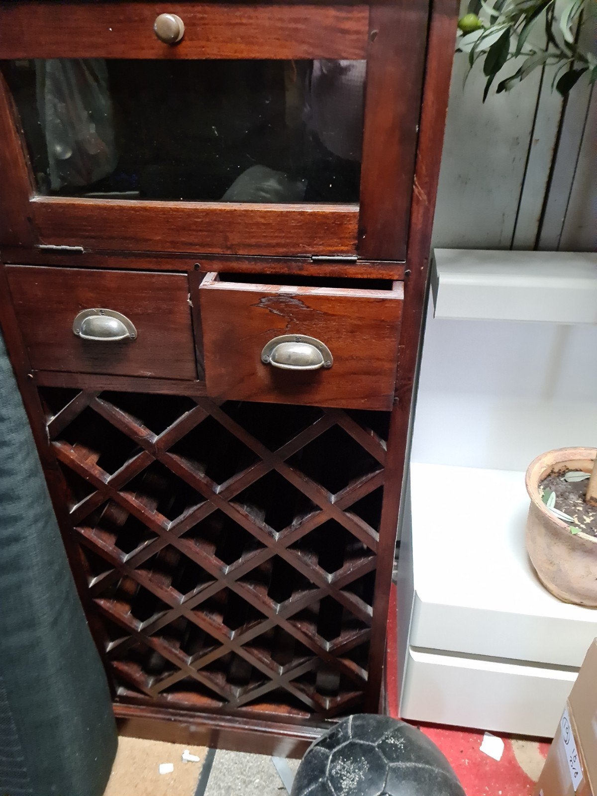 Houten wijnkast met opbergruimte en lades, Huis en Inrichting, Ophalen