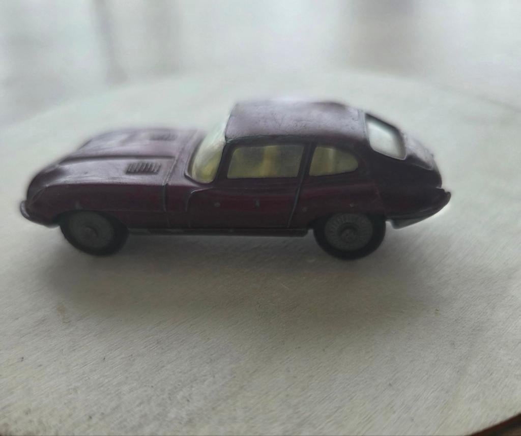 Vintage Husky Models Jaguar E-Type 2+2 (Jaren '60), Ophalen of Verzenden, Gebruikt, Auto, Corgi