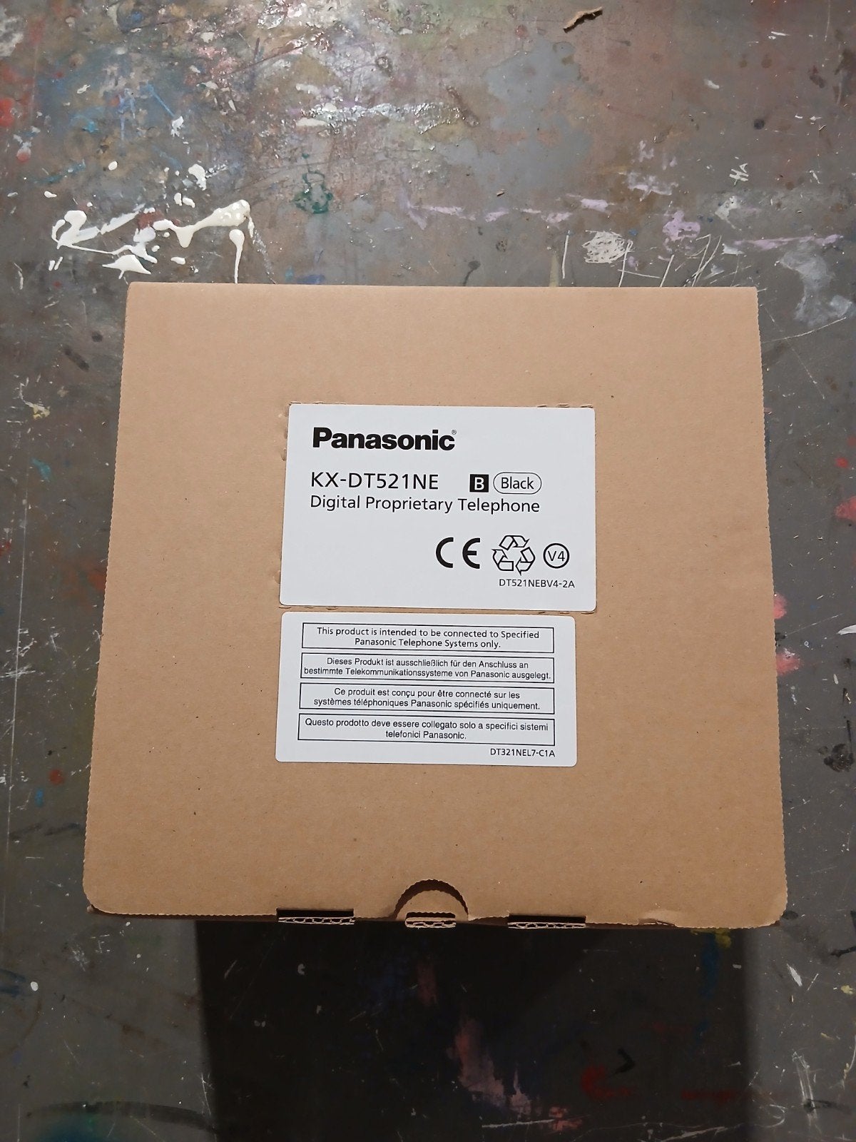 Panasonic KX-DT521NE Digitaal Telefoontoestel Zwart Nieuw, 1 handset, Fukuoka Japan, Nieuw, Info@panasonic.com