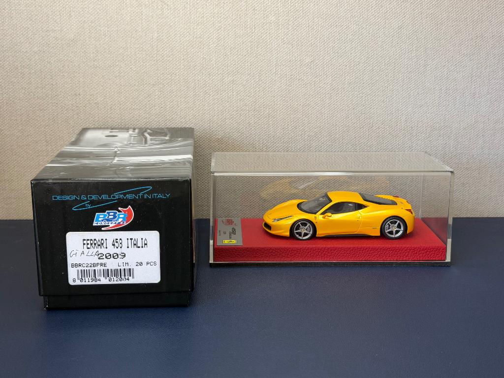 BBR 1:43 Ferrari 458 Italia geel lederen voet premium 20 stk, Ophalen of Verzenden, Zo goed als nieuw, Auto, Overige merken