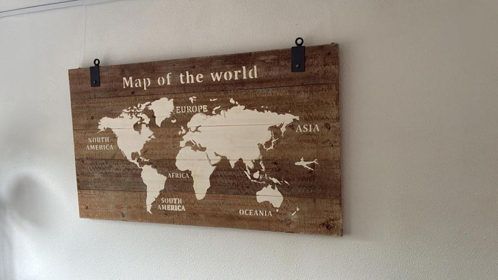Groot Houten Wereldkaart Wandbord 140x80 cm, Ophalen, Gebruikt, Hout, Bruin