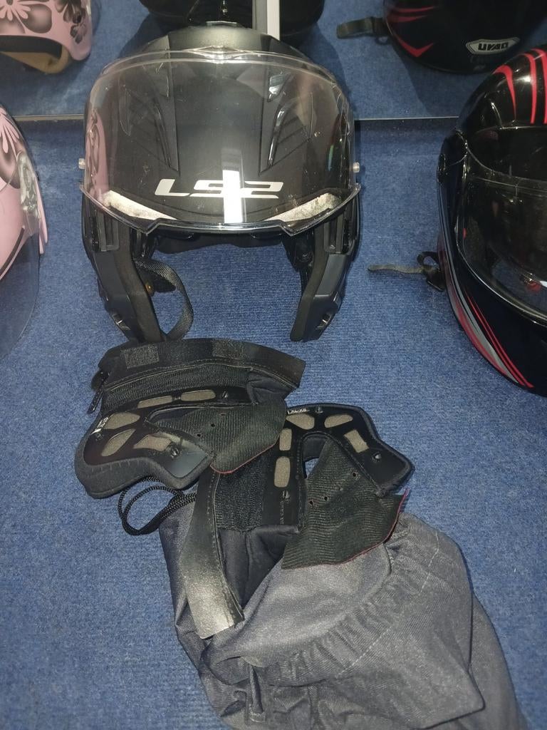LS2 Valiant II Systeemhelm - Veelzijdig & Veilig, Motoren, Kleding | Motorhelmen, Ophalen of Verzenden, Systeemhelm, Overige merken