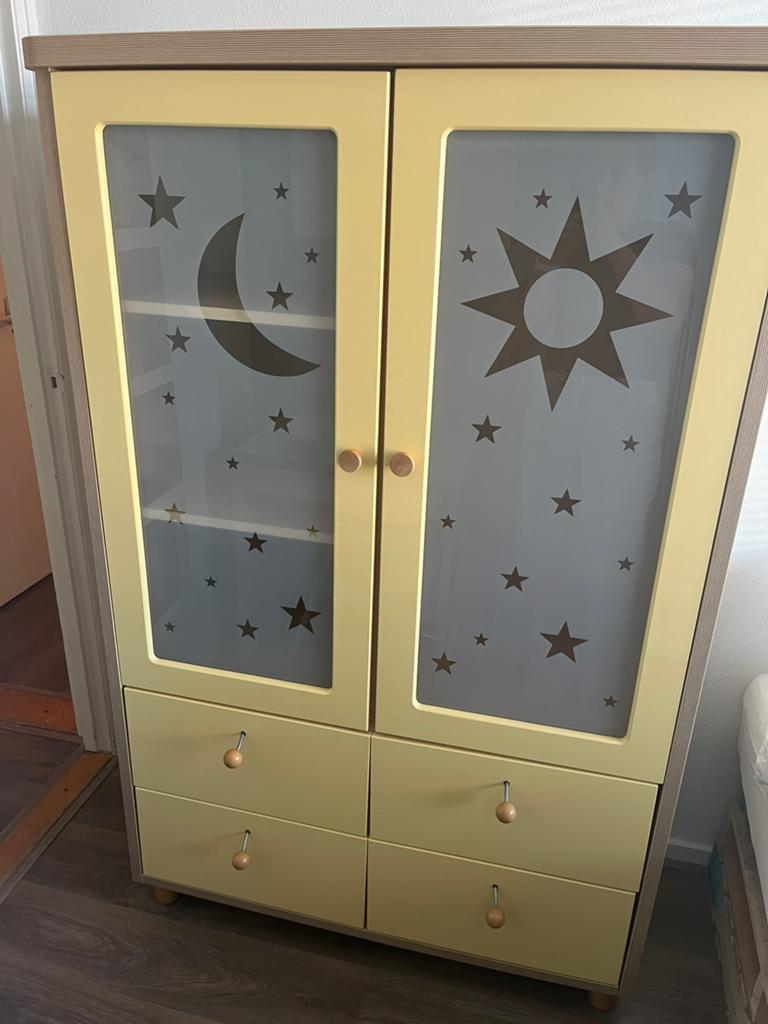 Kinderkamer kleding kast, Ophalen, 50 tot 70 cm, 100 cm of meer, 105 cm of meer