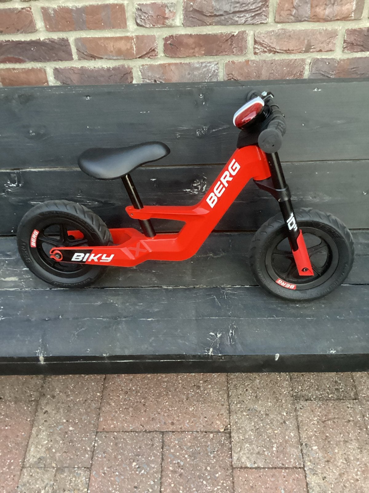 BERG Biky Loopfiets Rood - Zo goed als nieuw 10 inch, Ophalen, Zo goed als nieuw, Loopfiets