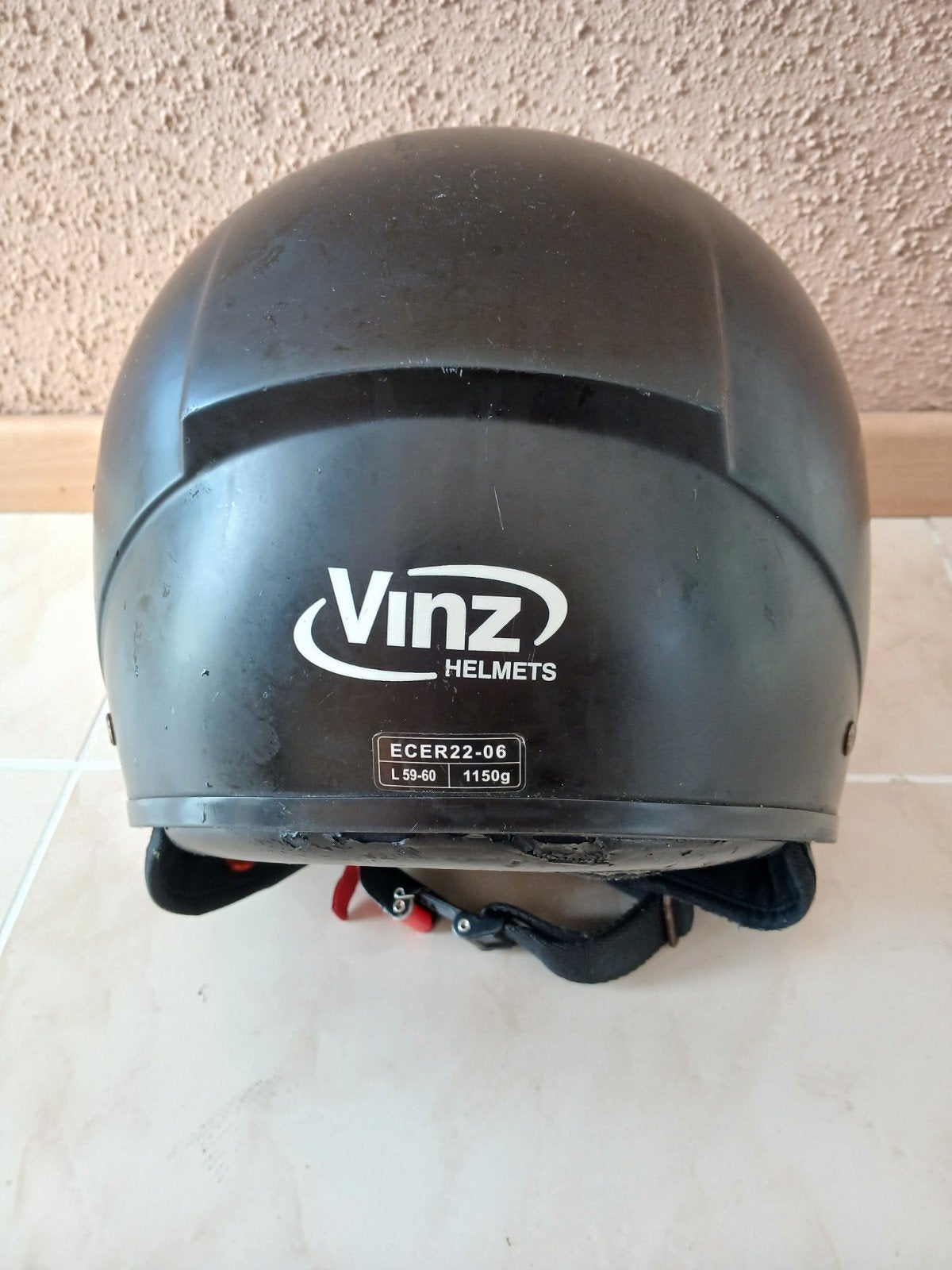 Zwarte jethelm van het merk Vinz. Maat l (59-60 cm) en meer, Ophalen of Verzenden, Gebruikt