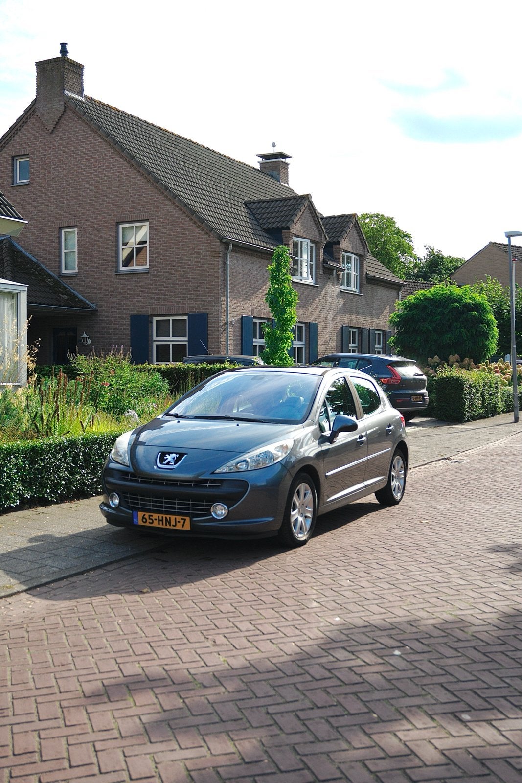 Peugeot 207 1.6VTi AUT | Pano | Cruise | Trekhaak 2009 Grijs, Zwart, 4 cilinders, 1209 kg, 119 pk