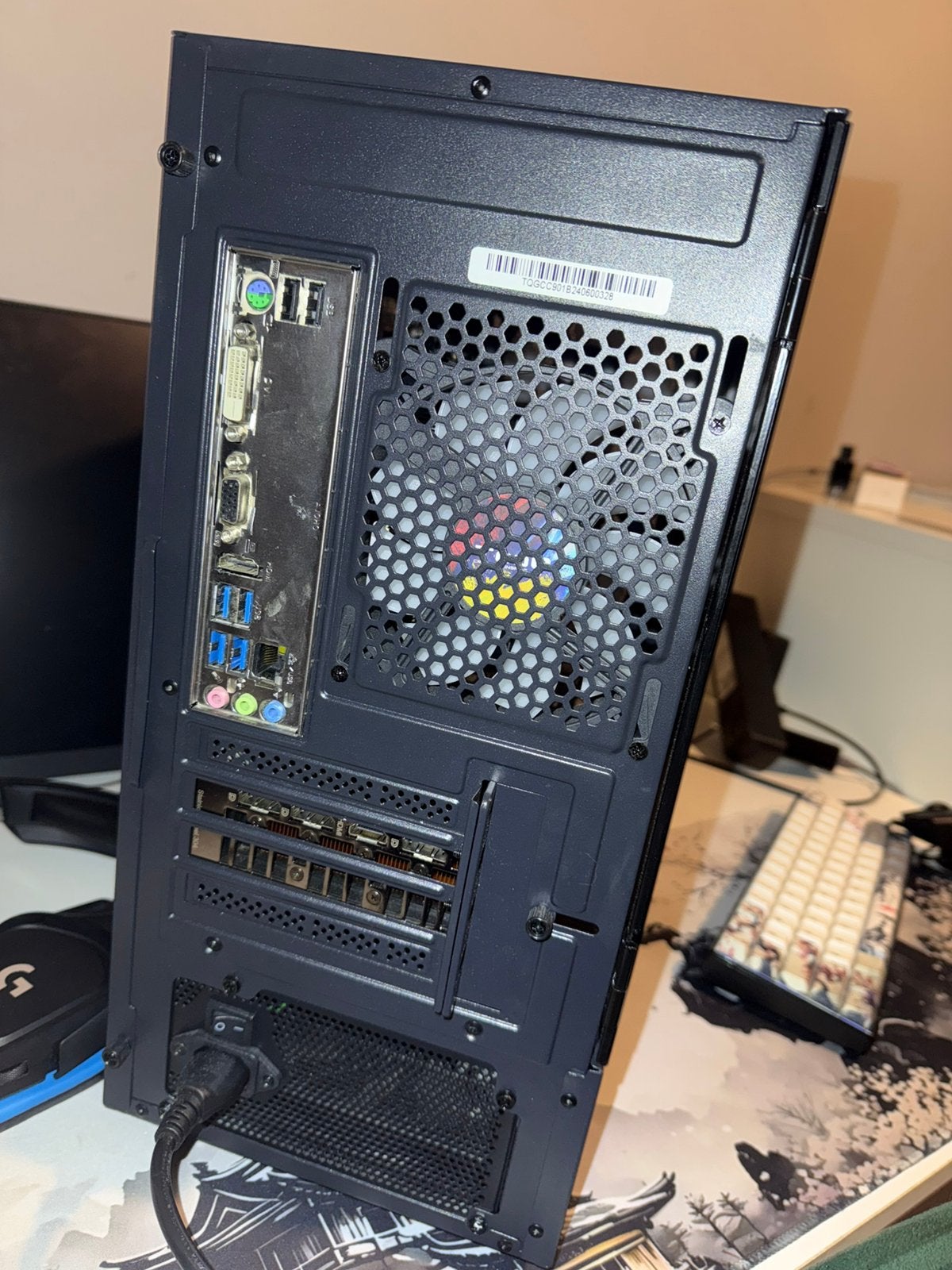 Foto 3 van Gaming pc RTX 3070 Amd Ryzen 5600x 16Gb ram