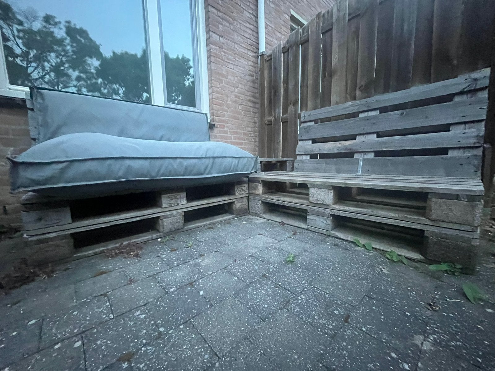 Houten pallet tuinset / loungeset met kussens, Ophalen, 4 zitplaatsen, Zo goed als nieuw, Loungeset