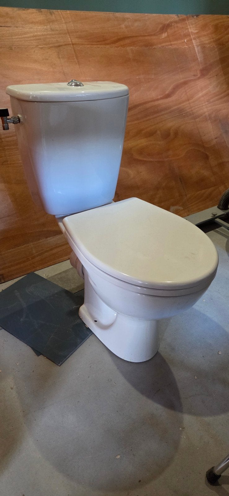 Toilet met stortbak, Ophalen of Verzenden, Gebruikt, Toilet