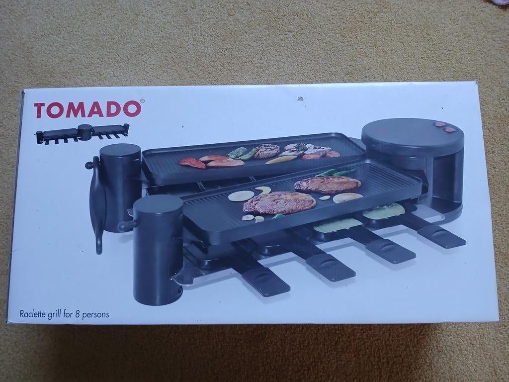Tomado Raclette Grill / gourmet stel - 8 personen, Witgoed en Apparatuur, Gourmetstellen, Ophalen of Verzenden, Nieuw, 8 personen of meer