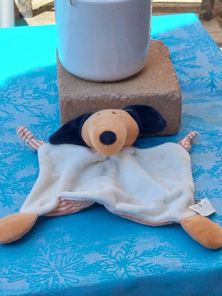 Hema Hond Knuffeldoekje, Kinderen en Baby's, Speelgoed | Knuffels en Pluche, Hema, Ophalen of Verzenden, Zo goed als nieuw, Middelgroot (20 tot 80 cm)