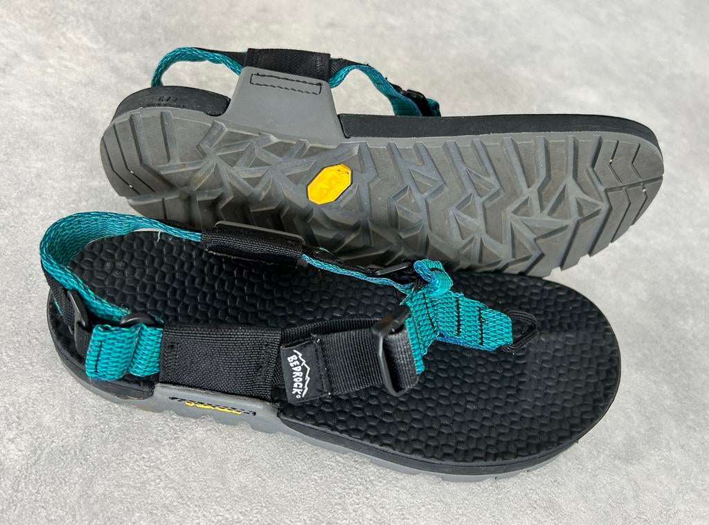 Bedrock Sandals Vibrant Blue Size:M6 /W7(EU 38)(Hardly Used), Ophalen, Zo goed als nieuw, Hardloopschoenen, Asics