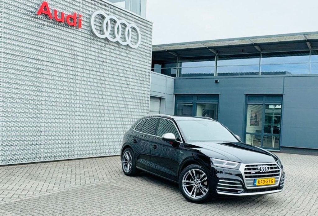 Audi SQ5 3.0 V6 TFSI | QUATTRO| Modeljaar 2018 | 110.000 km, Auto's, Automaat, Dealer onderhouden, Parkeerassistent, Zwart