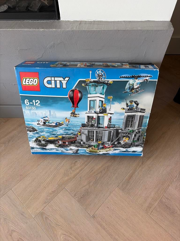 Lego City 60130 Gevangenis Eiland, Kinderen en Baby's, Speelgoed | Duplo en Lego, Lego, Ophalen of Verzenden, Compleet, Complete set