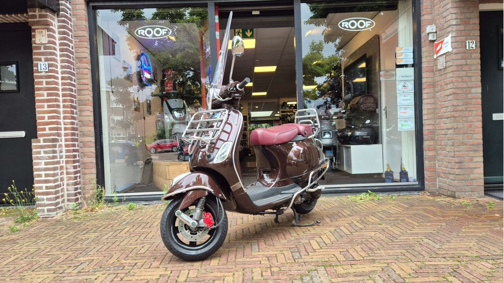 Piaggio Vespa LX 50  snorscooter 2012 Bruin, Gebruikt, Overige modellen, Niet ingevuld, Benzine