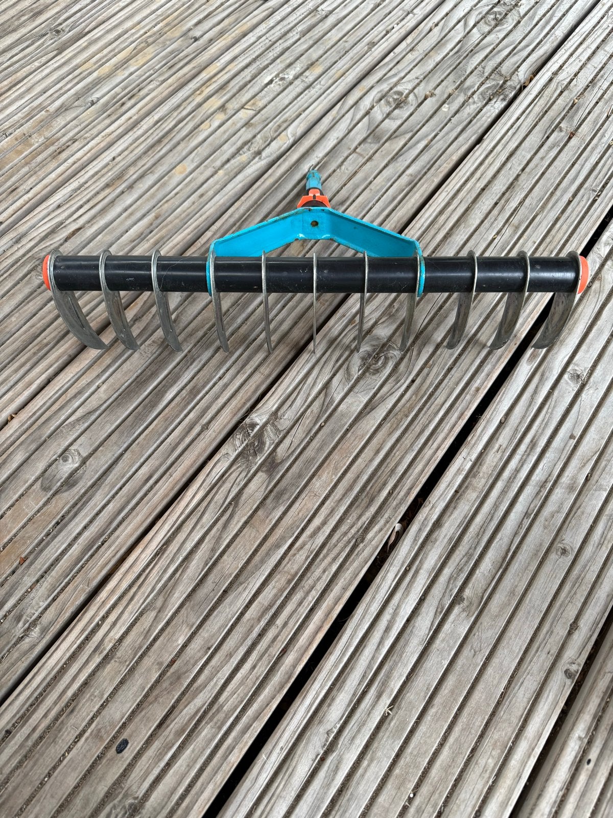 Gardena verticuteerhark: werkbreedte 35 cm - 11 tanden, Ophalen of Verzenden, Gebruikt, Hark