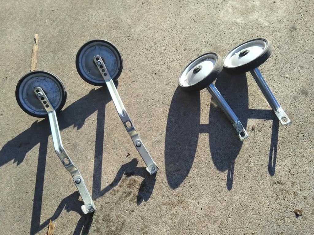 Steun- zij wielen kinder fiets. 10 euro per set, Verzenden, Zo goed als nieuw