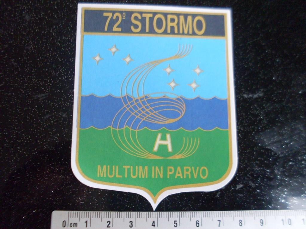 sticker 72o stormo multum in parvo logo wapen embleem army, Verzenden, Zo goed als nieuw, Bedrijf of Vereniging