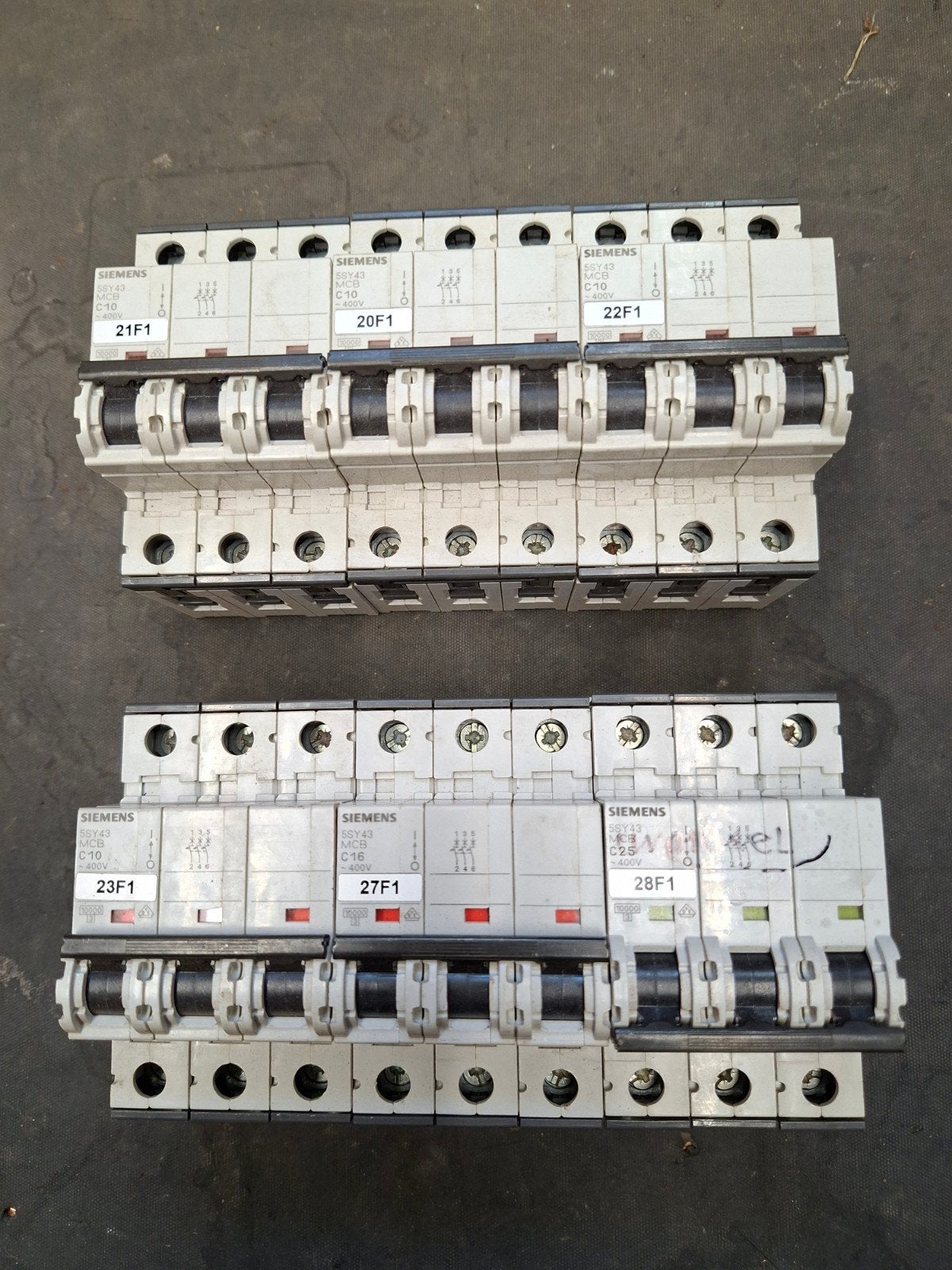 Siemens Installatieautomaat 3-polig LCB 5SY43 C10/C16/C25, Doe-het-zelf en Verbouw, Ophalen of Verzenden, Gebruikt, Siemens, Installatieautomaat