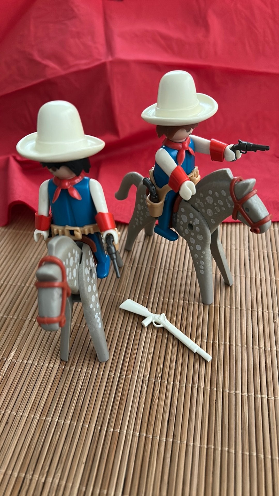 Playmobil cowboys te paard 3304, Ophalen of Verzenden, Gebruikt