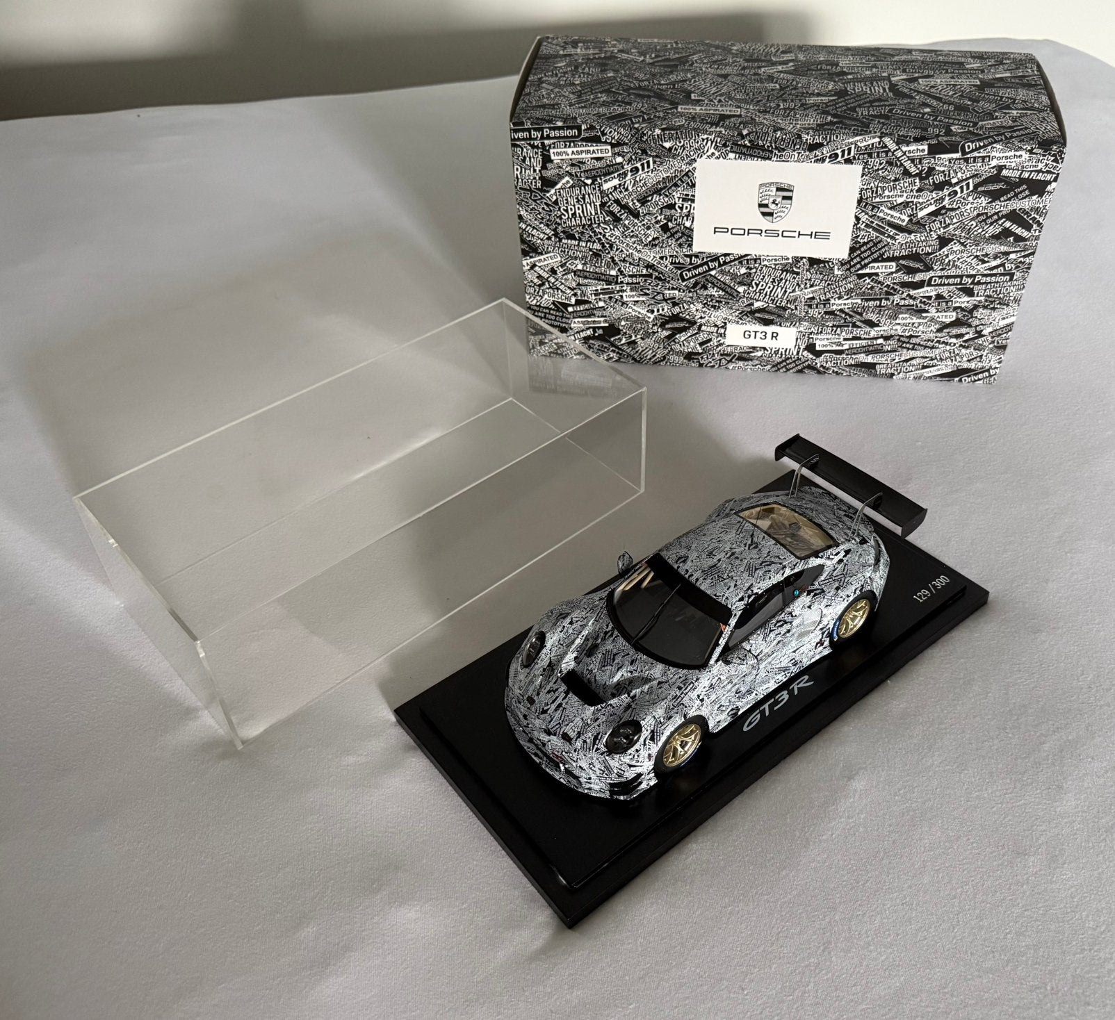 Unieke porsche 992 GT3 R collector’s edition, Kleding | Heren, Ophalen, Nieuw, Zwart