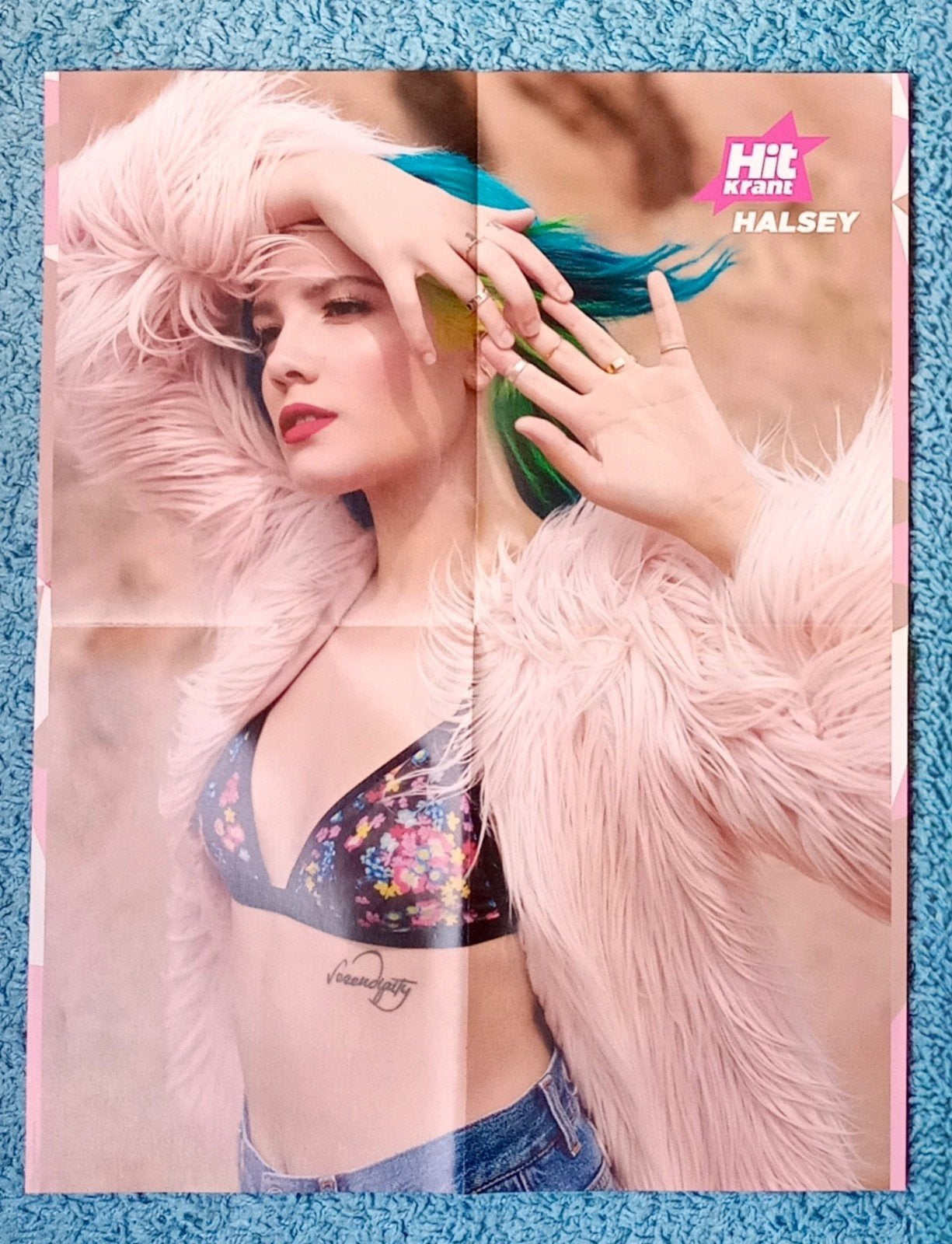 Halsey poster hitkrant, Rechthoekig Staand, Nieuw, Ophalen of Verzenden, A1 t/m A3