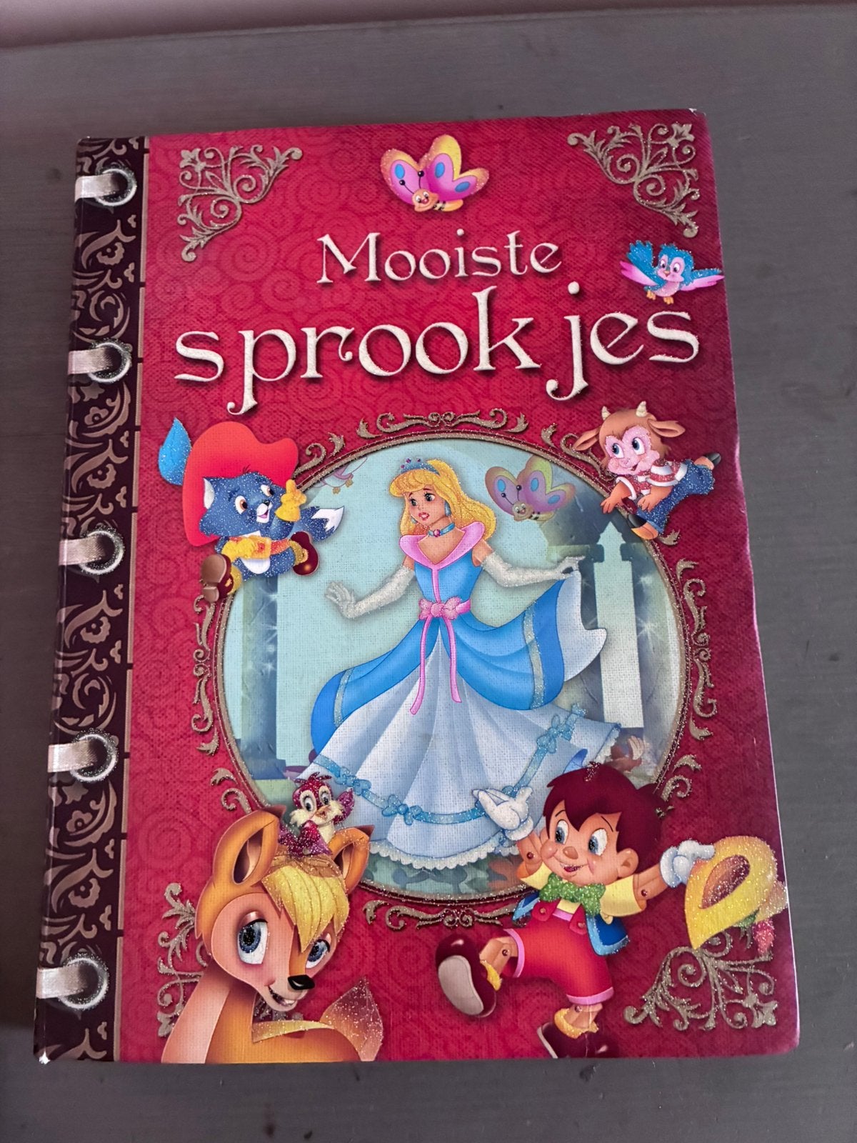 Mooiste sprookjes, Ophalen of Verzenden, Zo goed als nieuw