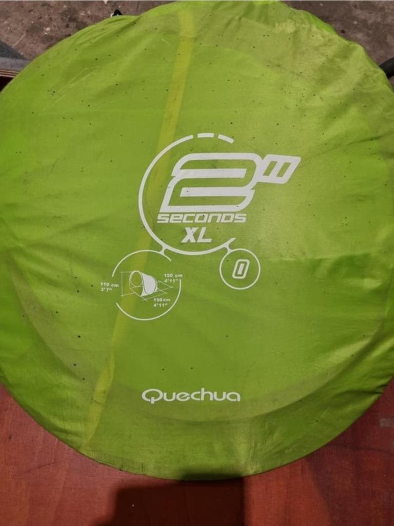 Lichtgroene XL pop-up shelter/ zonnescherm. Quechua., Ophalen