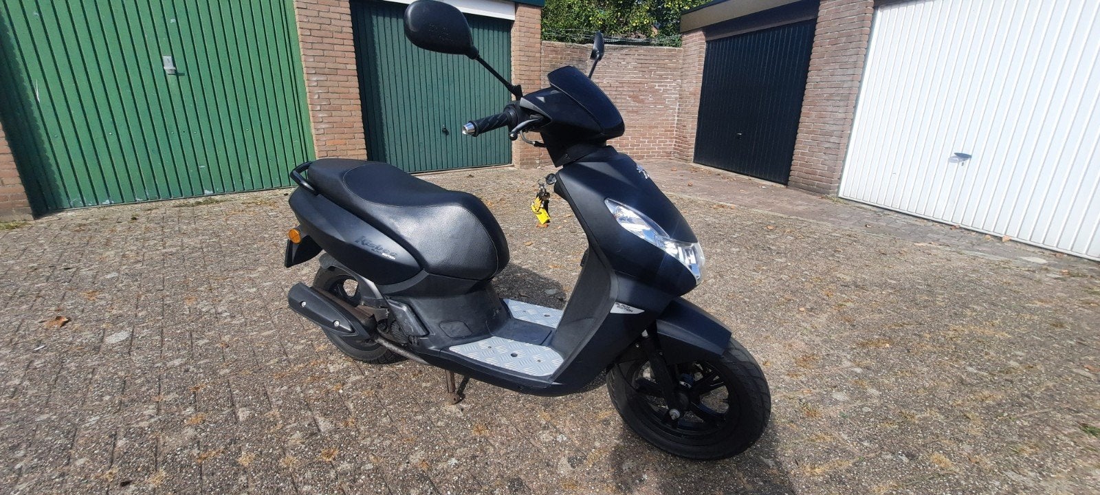 peugeot kisbee in zeer goede staat, Fietsen en Brommers, Ophalen of Verzenden