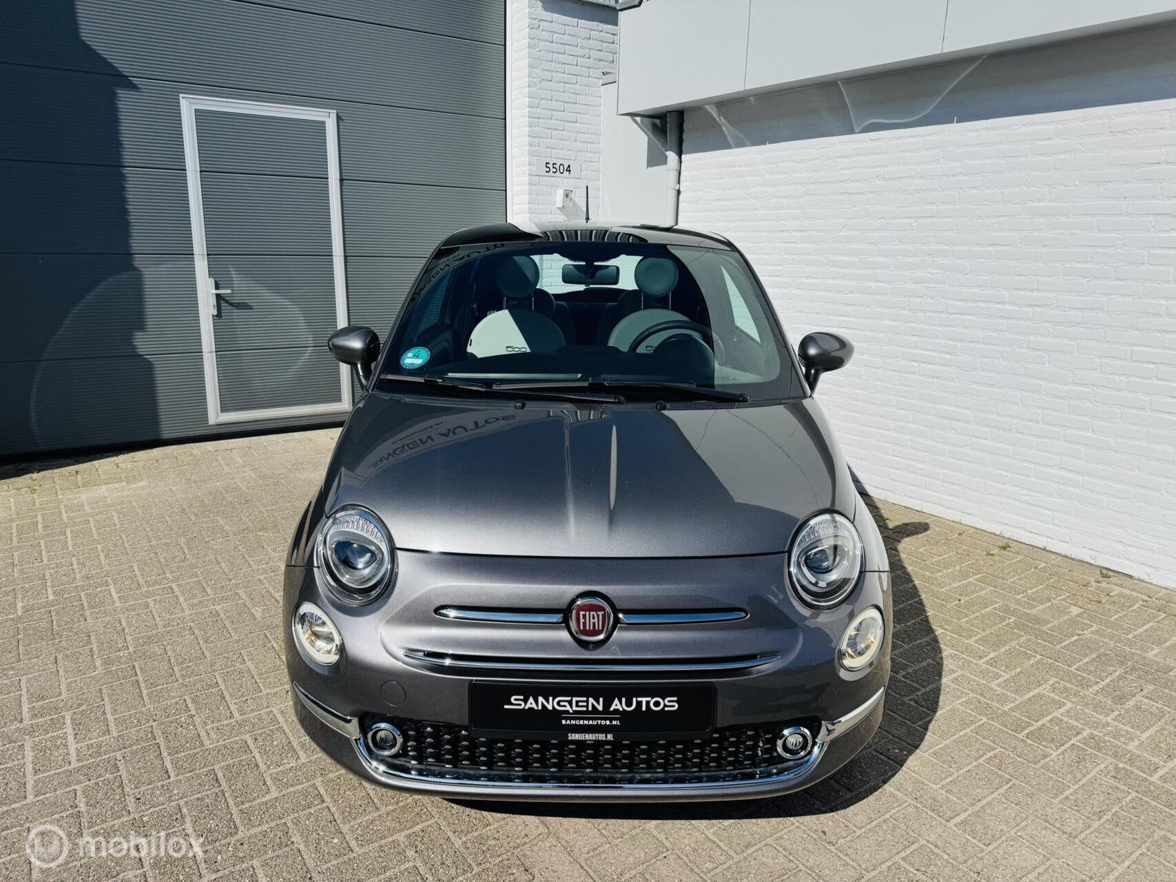 Fiat 500 1.0 Hybrid Dolcevita Pano Cruise, Voorwielaandrijving, Parkeersensor, Gebruikt, 4 stoelen