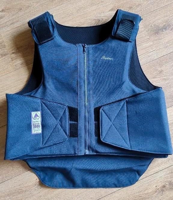Body en schouder protector Beta level 3 merk Sydney maat XL, Dieren en Toebehoren, Paarden en Pony's | Beschermers, Gebruikt, Rijden