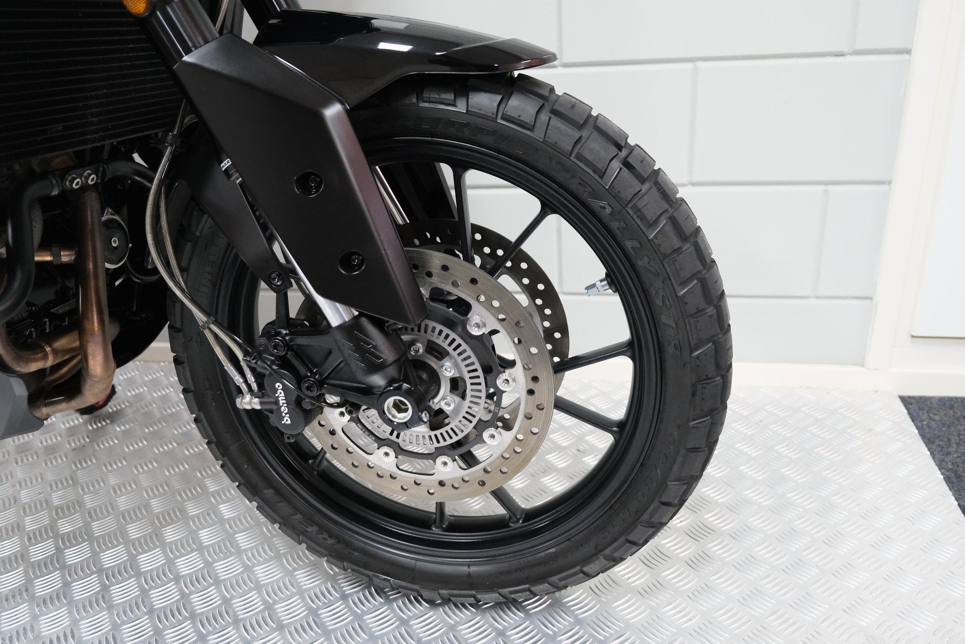 Moto Morini X-CAPE 650 (bj 2025), Bedrijf, Meer dan 35 kW, Toermotor, Info@motomondo.com