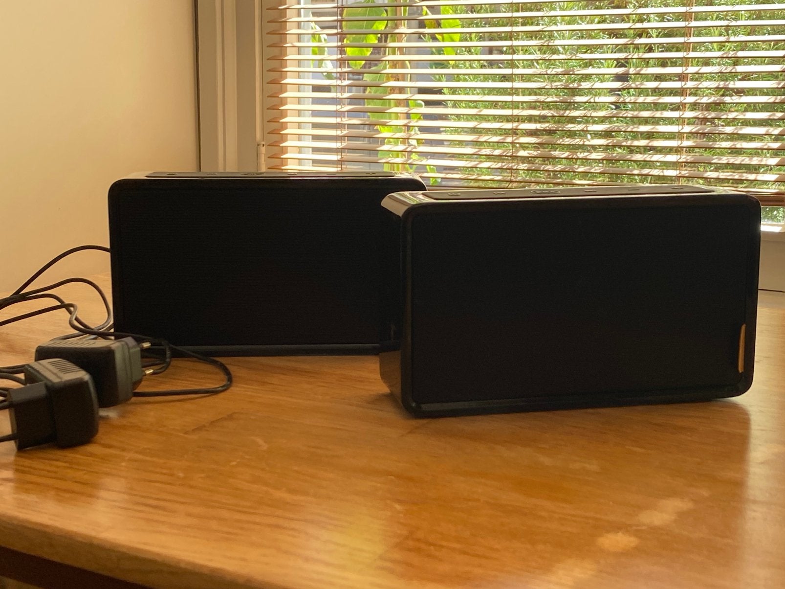 Pair NOONDAY M black Bluetooth stereo speakers, Overige merken, Stereo speakers, Ophalen of Verzenden, Zo goed als nieuw