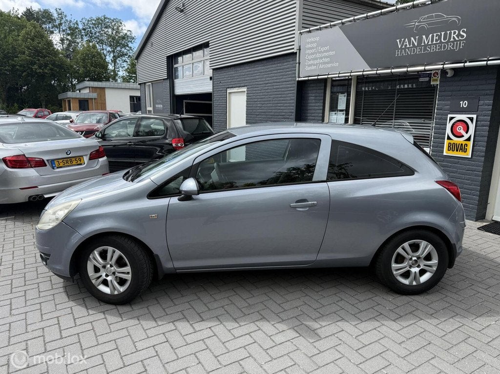 Opel Corsa 1.4-16V inTouch, elecktrische ramen, apk 03-2027, Voorwielaandrijving, Stof, Gebruikt, Zwart