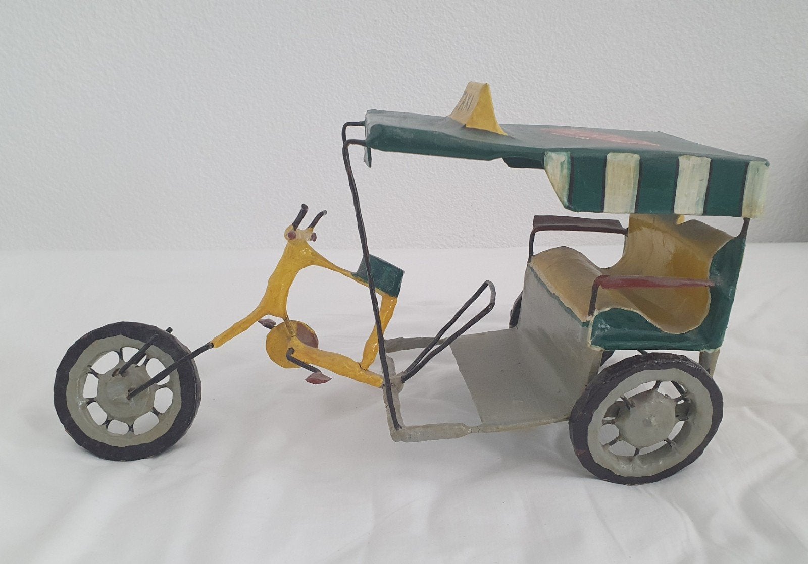 Cuba: decoratieve Cubaanse taxi riksja model - Handgemaakt, Ophalen of Verzenden, Gebruikt