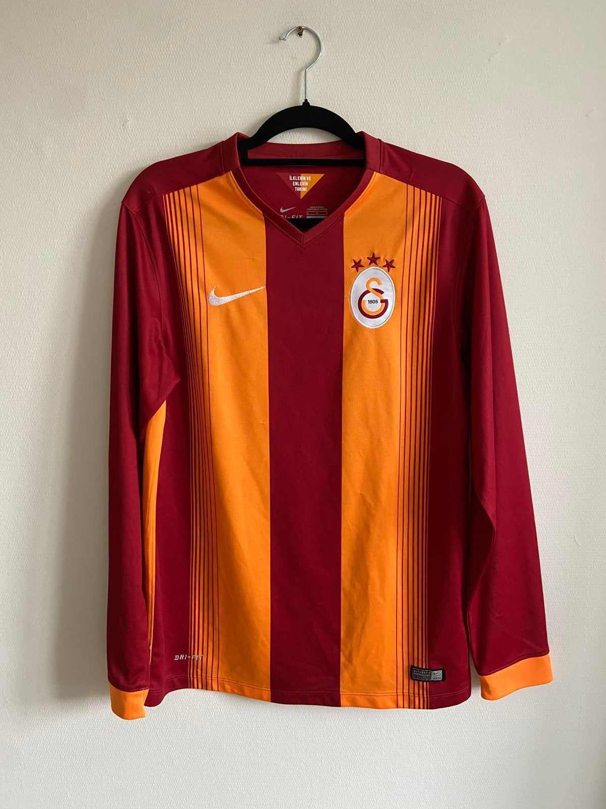 Origineel Galatasaray 14/15 M thuisshirt, Sport en Fitness, Maat M, Ophalen of Verzenden, Zo goed als nieuw, Shirt