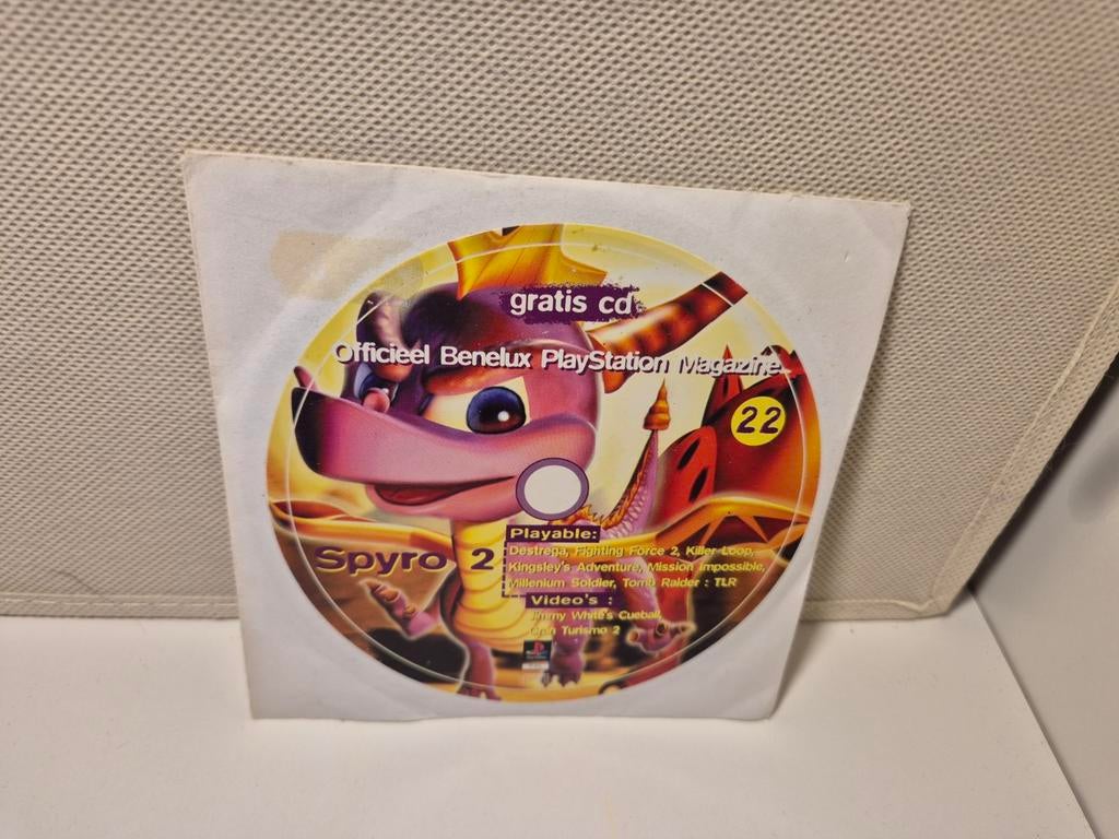 OPSM demo 22 ps1 oa Spyro 2, Lara Croft Tomb Raider, Spelcomputers en Games, Games | Sony PlayStation 1, Avontuur en Actie, 1 speler