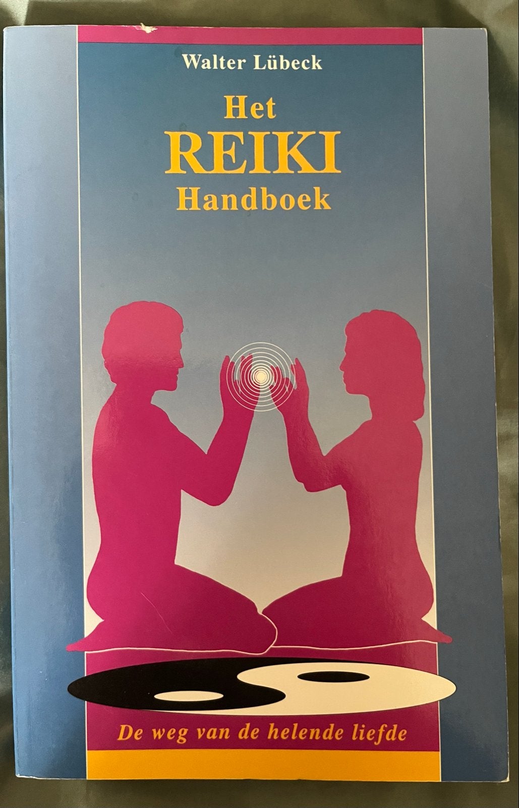 Het Reiki Handboek: De weg van de helende liefde, Gelezen, Spiritualiteit algemeen, Ophalen of Verzenden, Instructieboek