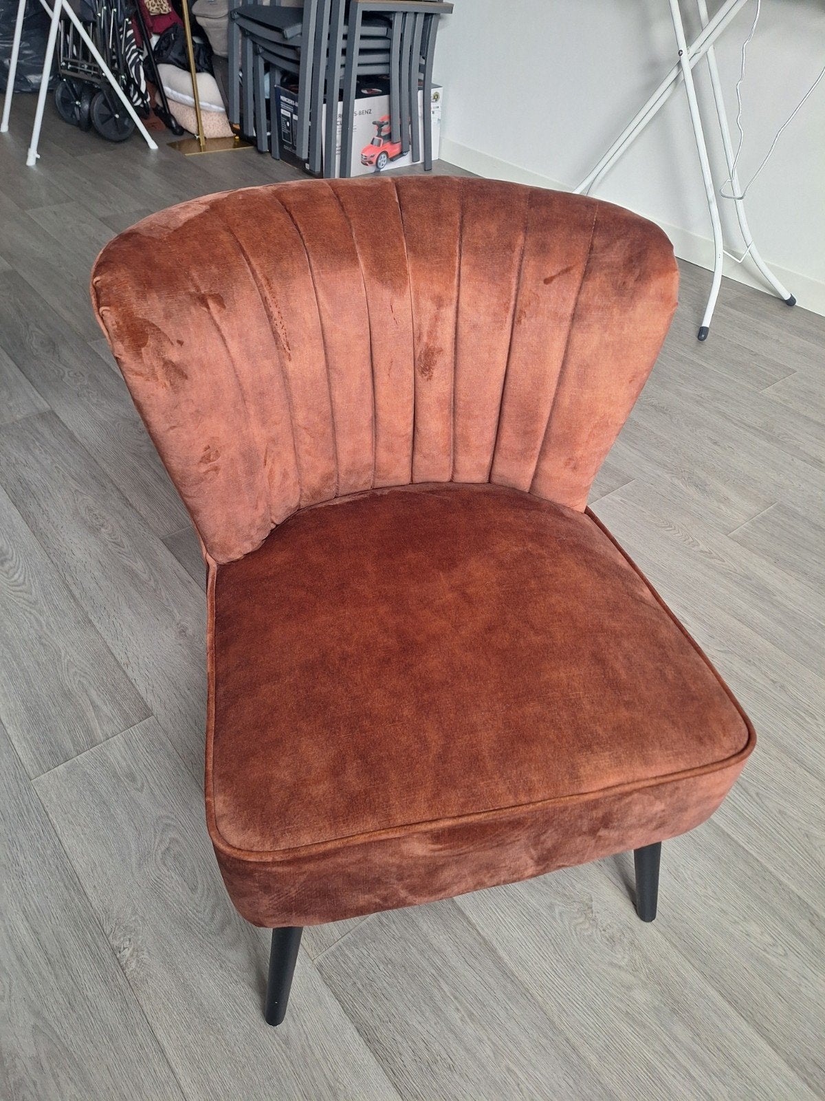 Comfortabele stoel - Bruin fluweel, Ophalen, Modern, Comfortabel, Bruin, Zo goed als nieuw