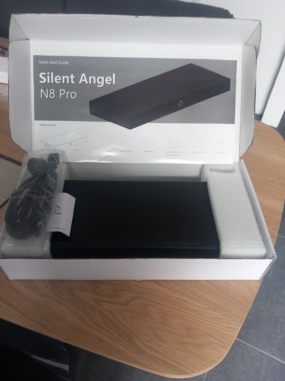 silent angel bonn n8 pro switch met clock, Ophalen of Verzenden, Zo goed als nieuw, 120 watt of meer, Overige merken