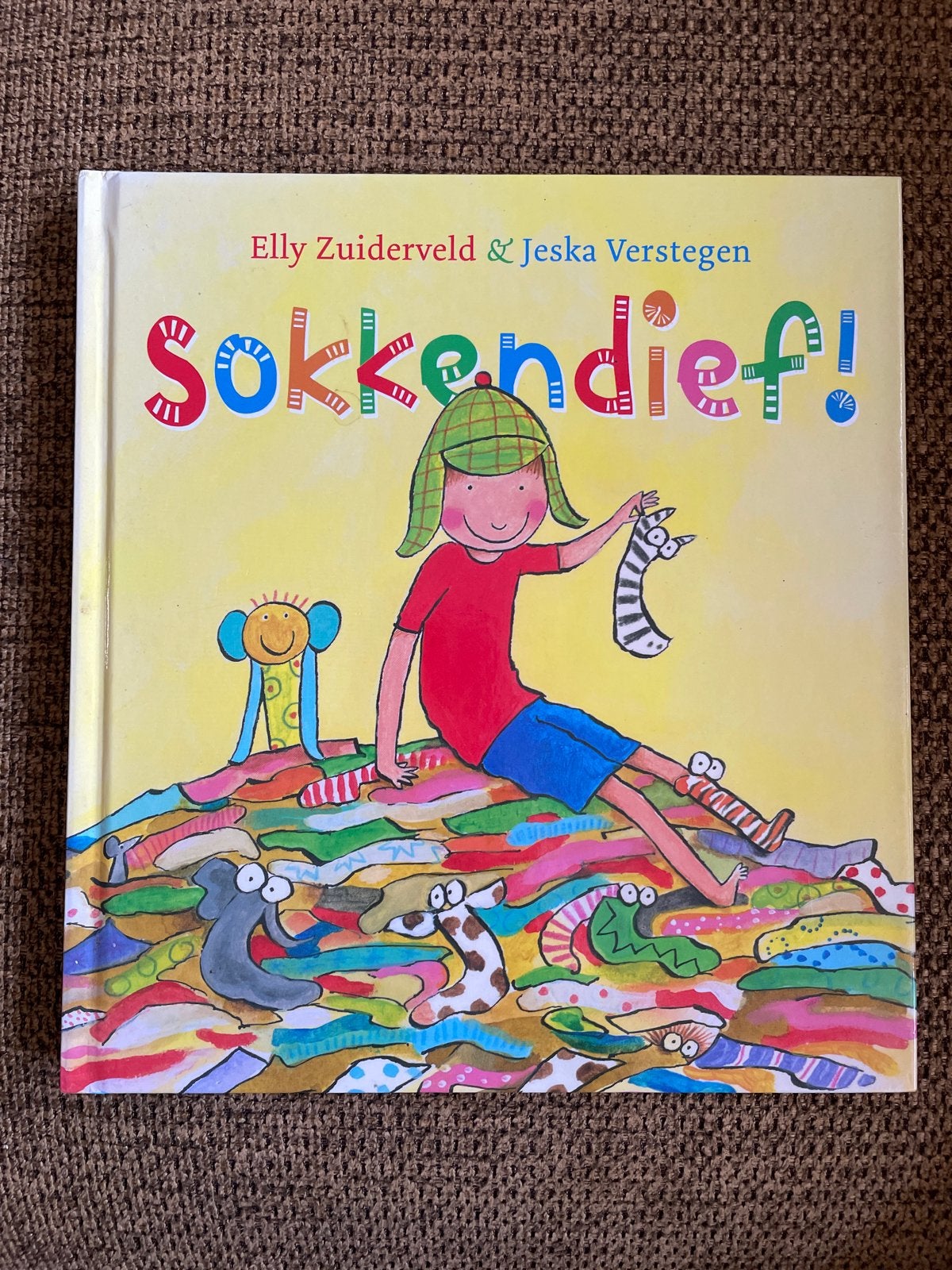 Elly Zuiderveld - Sokkendief, Ophalen of Verzenden, Zo goed als nieuw, Elly Zuiderveld