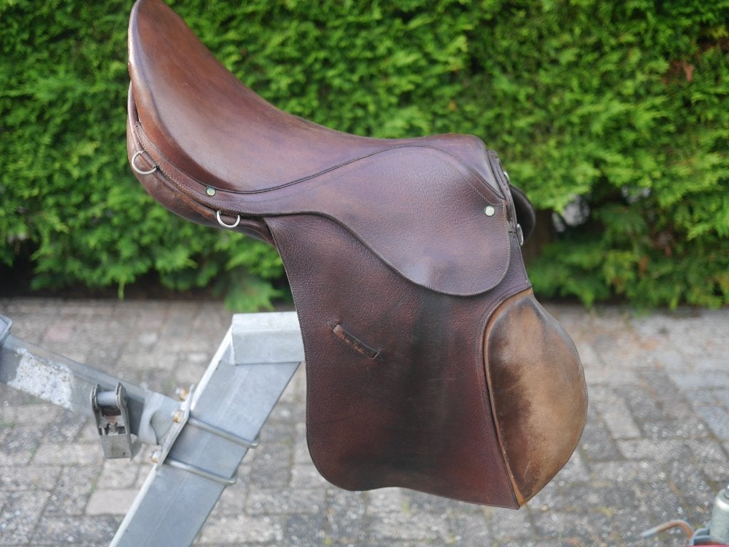 Paardrijzadel, rossi y caruso (Buenos Aires) 18 inch, Dieren en Toebehoren, Paarden en Pony's | Hoofdstellen en Tuigage, Zo goed als nieuw