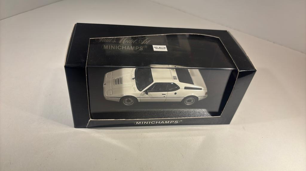 Bmw m1 wit minichamps 1.43, Auto, Ophalen of Verzenden, MiniChamps, A
