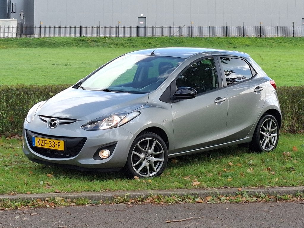 Mazda 2 bj 2013 Airco Sportvelgen Stoelverw 5DRS Mooi!, Stof, 4 cilinders, Handgeschakeld, Grijs