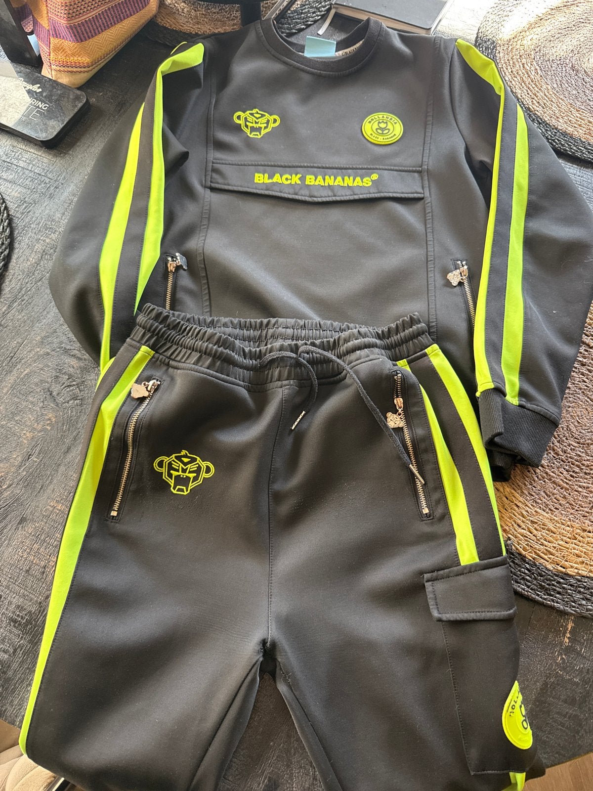 Black Bananas trainingspak - Zwart met neon geel, Ophalen of Verzenden, Setje